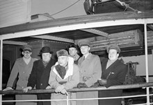 Passagerare på båten Bore 1 vid Skeppsbron