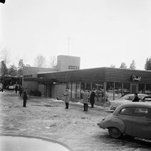 Vantörsvägen 285. Motell Gyllene Ratten. (Gyllene Ratten var ett av Sveriges första motell, troligtvis invigt den 16 mars 1957 och byggt efter amerikansk förebild)