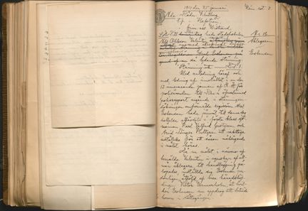 Första sidan i det handskrivna protokollet, inbundet i en tjock bok med protokoll från år 1917