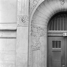 Linnégatan 52. Detalj av portalen
