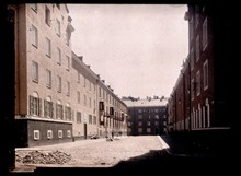 Falugatan söderut från Rödabergsgatan. Husen nybyggda, gatan ej färdig