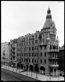 Birger Jarlsgatan 20 i hörnet av Biblioteksgatan