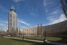 Bofills båge med Söder Torn och Fatbursparken