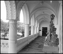 Konsthallens loggia på 1897 års Allmänna konst- och industriutställning på Djurgården